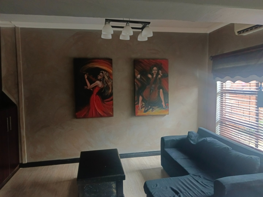 To Let 4 Bedroom Property for Rent in Riebeeckstad Free State